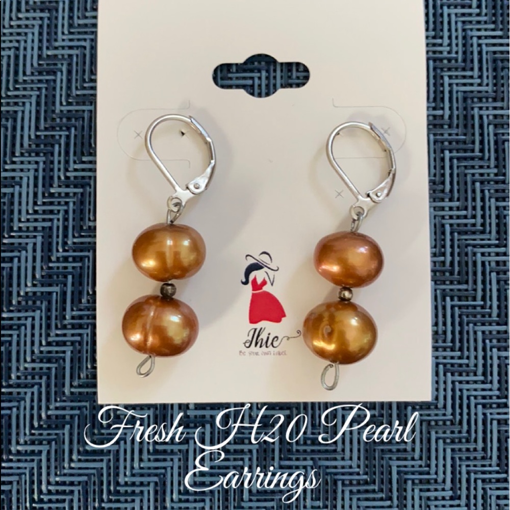 🆕Golden Freshwater Pearls Earrings⭐️